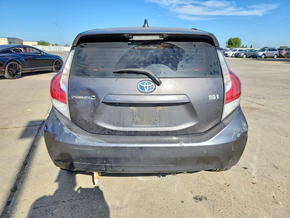 2016 TOYOTA PRIUS C FOUR — Фото 6 из 12