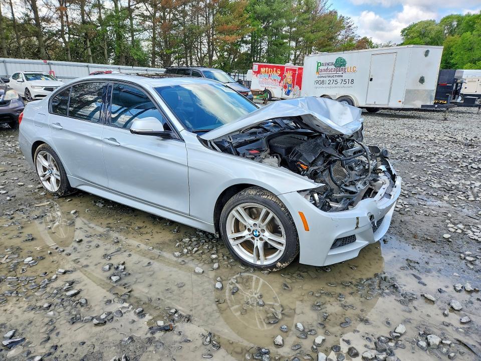 2015 BMW 328 XI — Фото 4 из 12