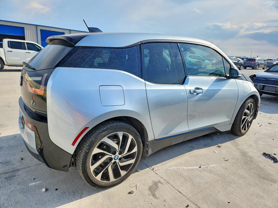 2015 BMW I3 REX — Фото 3 из 12