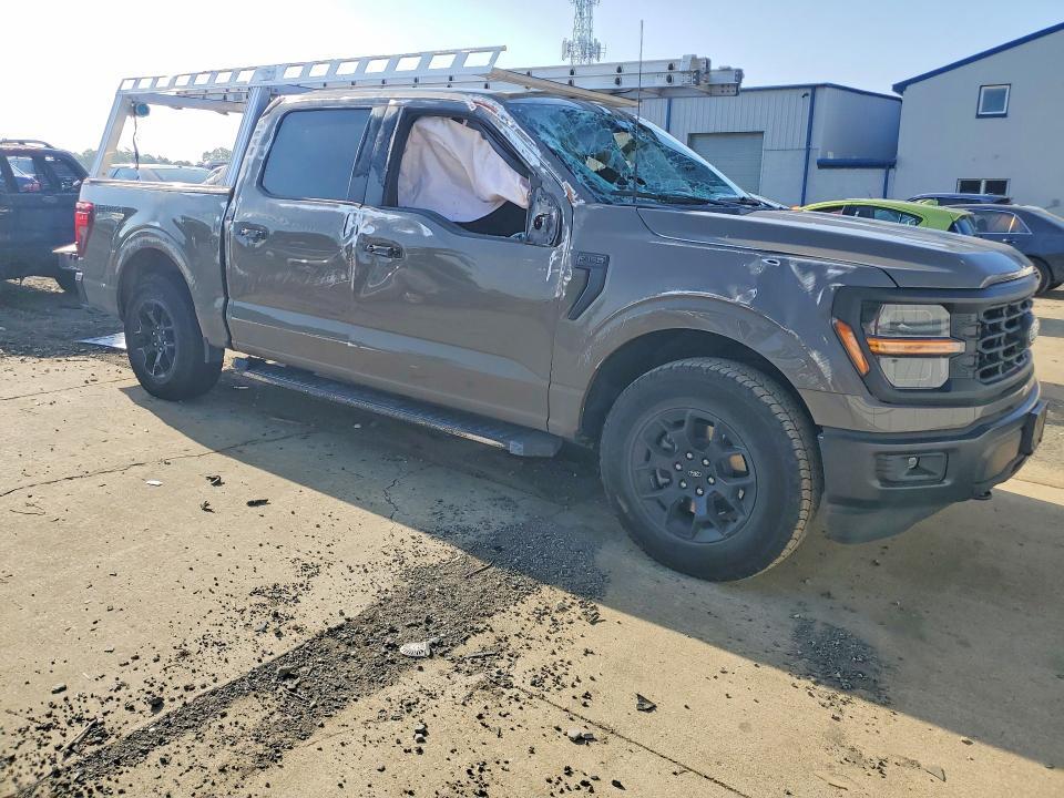 2025 FORD F150 STX — Фото 4 из 12