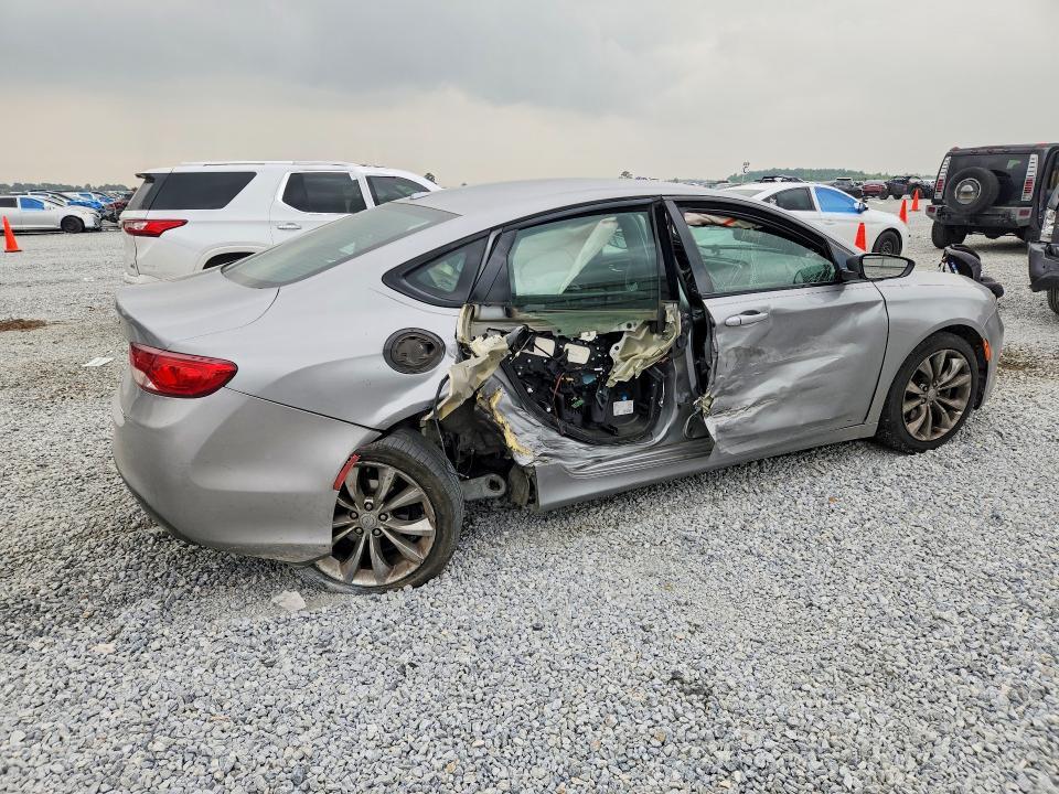 1C3CCCBB1FN660097 2015 CHRYSLER 200 photo no. 3