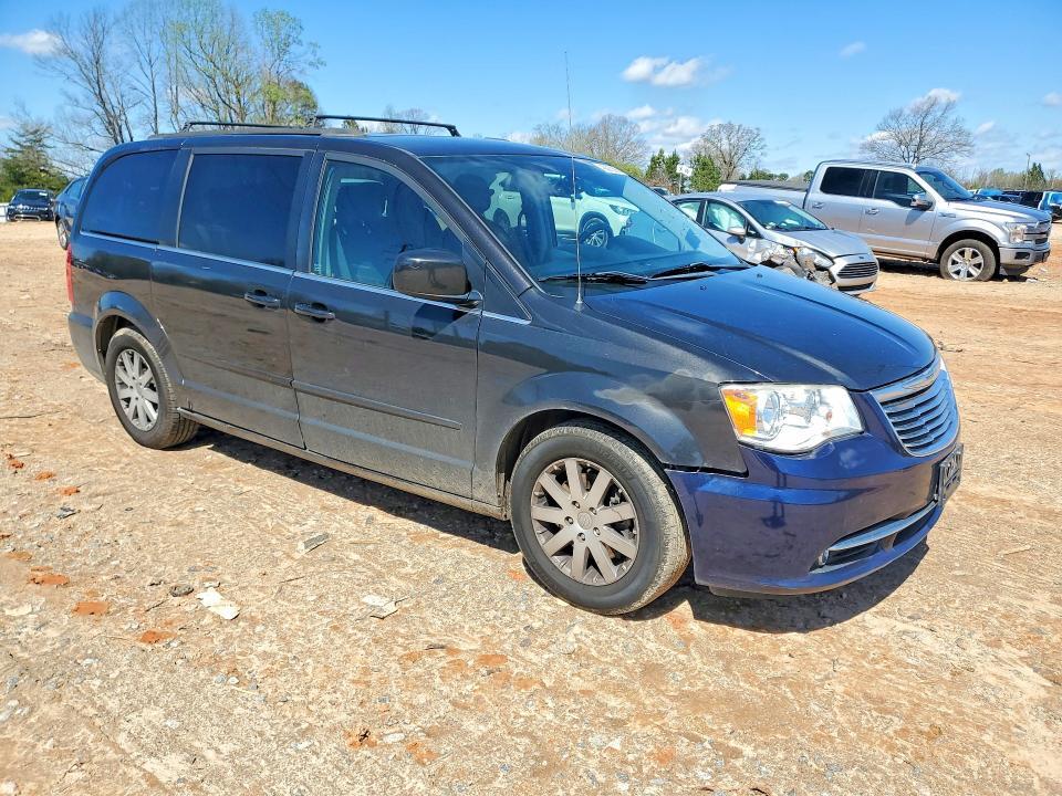 2015 CHRYSLER TOWN & COUNTRY LX — Фото 4 из 13