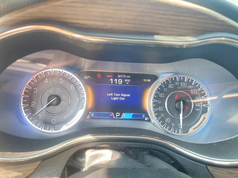 2015 CHRYSLER 200 C — Фото 9 из 13