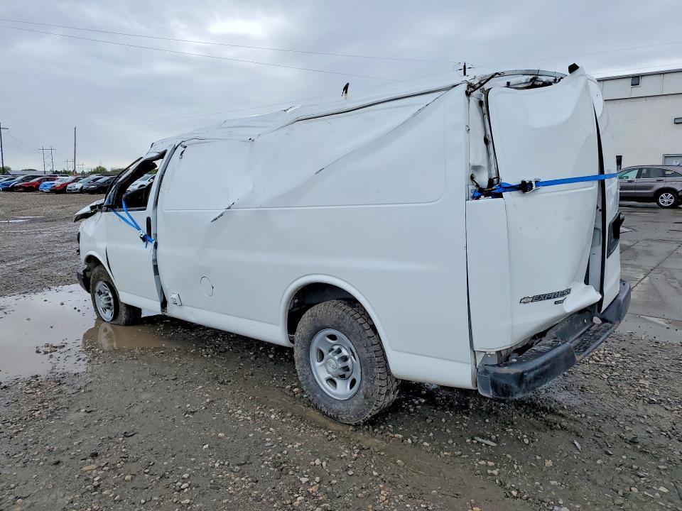 1GCWGFCG3F1240437 2015 CHEVROLET EXPRESS 2500 photo no. 2