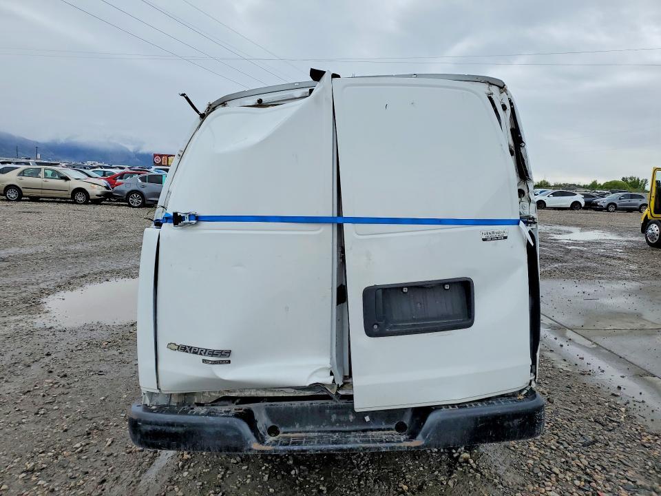 1GCWGFCG3F1240437 2015 CHEVROLET EXPRESS 2500 photo no. 6