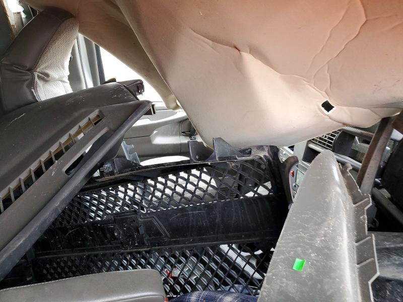 1GCWGFCG3F1240437 2015 CHEVROLET EXPRESS 2500 photo no. 8