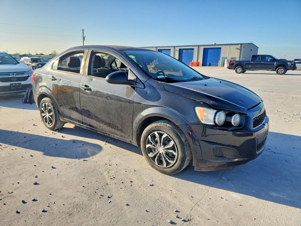 2015 CHEVROLET SONIC — Фото 4 из 12