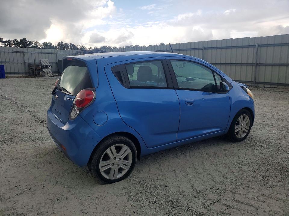 2015 CHEVROLET SPARK 1LT — Фото 3 из 12