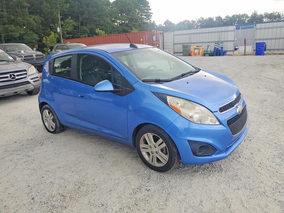 2015 CHEVROLET SPARK 1LT — Фото 4 из 12