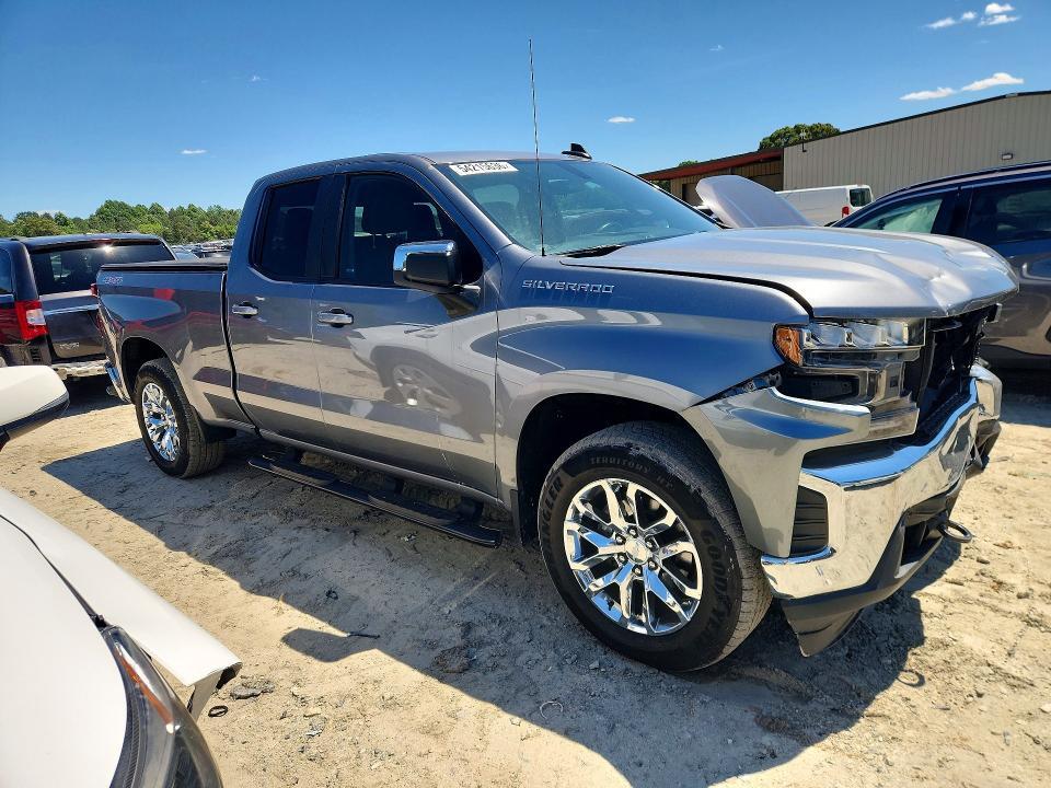 2020 CHEVROLET SILVERADO K1500 LT — Фото 4 из 12