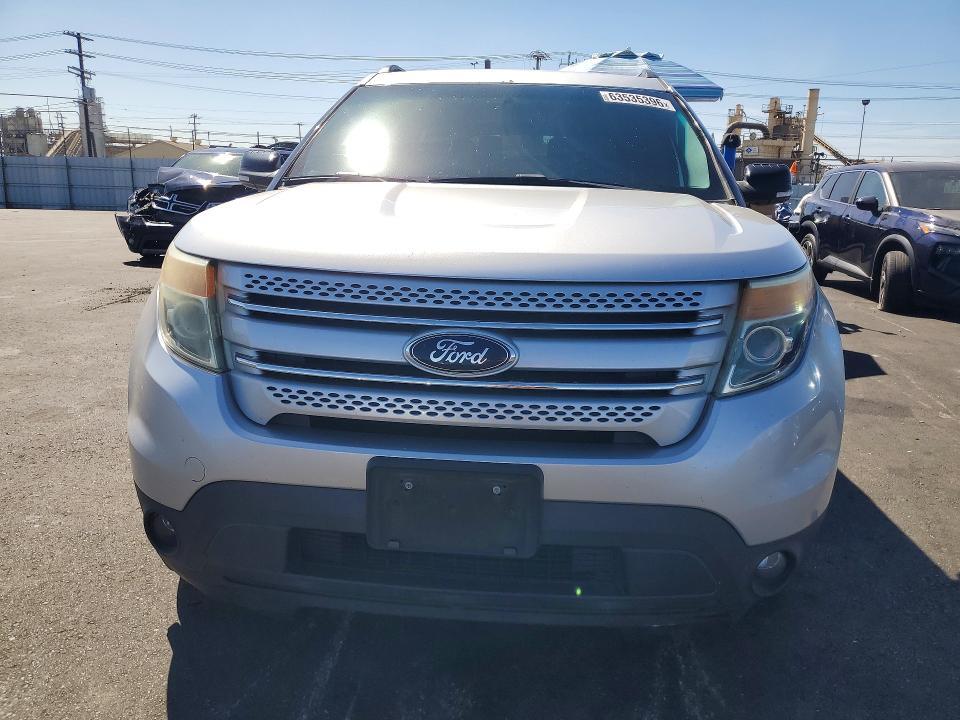 2015 FORD EXPLORER XLT — Фото 5 из 13