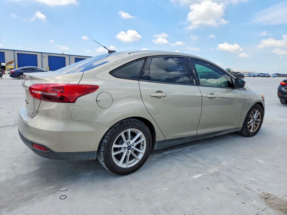 1FADP3F20FL268826 2015 FORD FOCUS photo no. 3