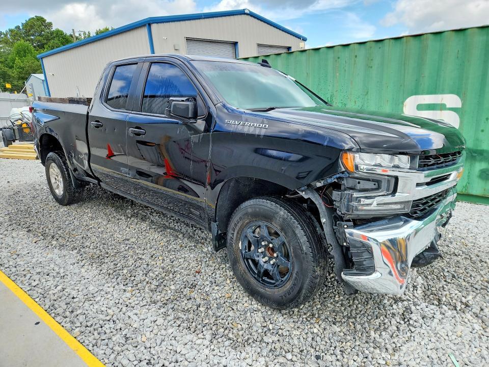2020 CHEVROLET SILVERADO C1500 LT — Фото 4 из 12