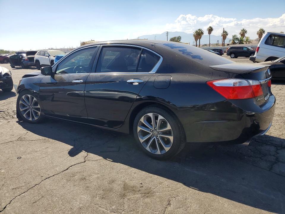 1HGCR2F50FA132696 2015 HONDA ACCORD photo no. 2