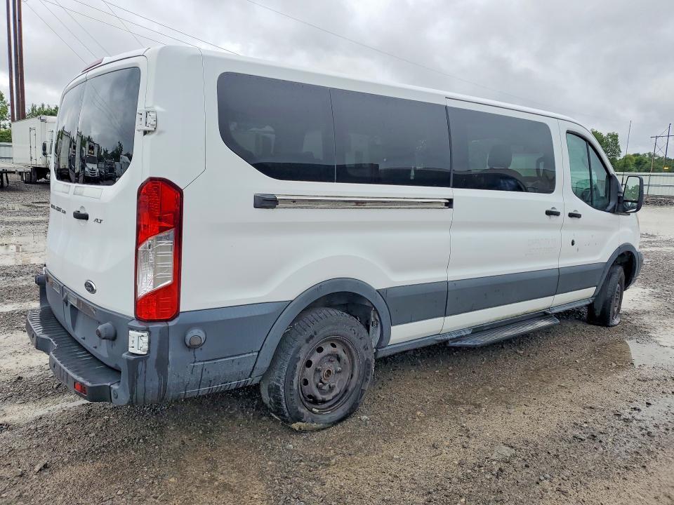 2015 FORD TRANSIT T-350 — Фото 3 из 14
