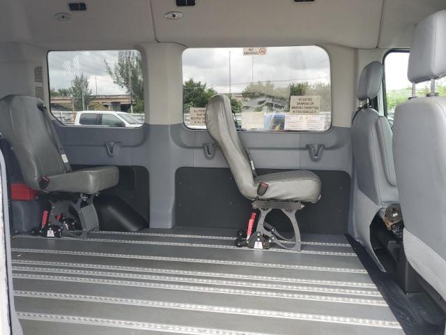 2015 FORD TRANSIT T-150 — Фото 11 из 13
