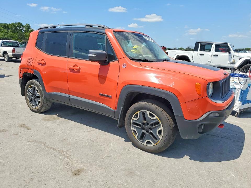 2015 JEEP RENEGADE TRAILHAWK — Фото 4 из 12