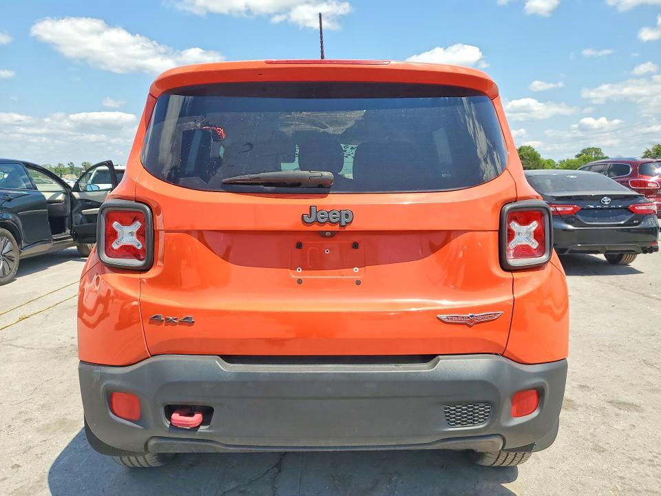 2015 JEEP RENEGADE TRAILHAWK — Фото 6 из 12
