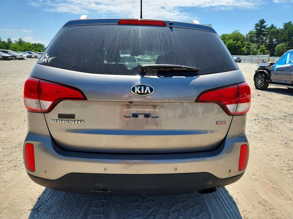 2015 KIA SORENTO LX — Фото 6 из 13