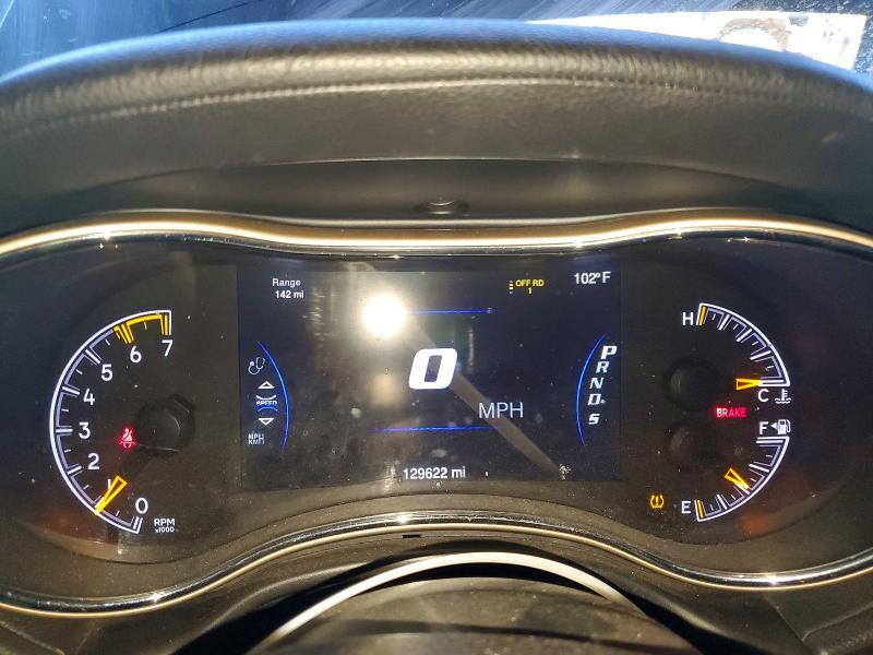 2015 JEEP GRAND CHEROKEE SUMMIT — Фото 9 из 12