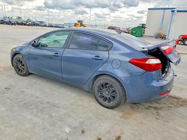 KNAFX4A62F5380144 2015 KIA FORTE photo no. 2