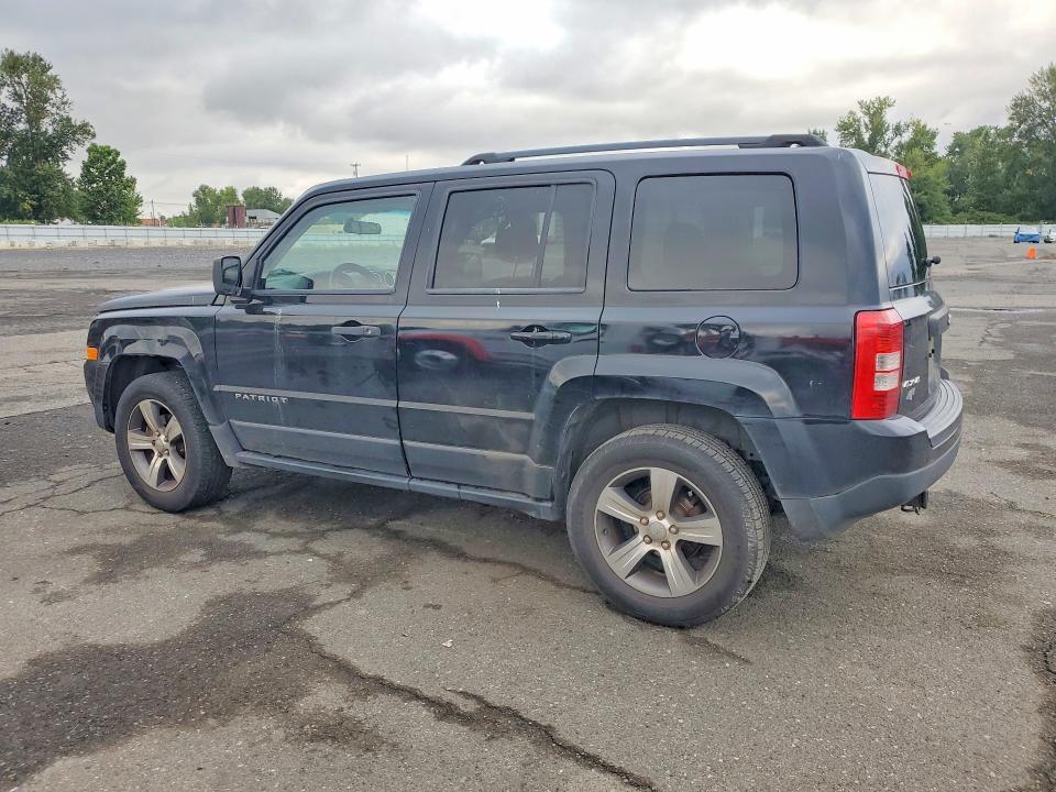 2015 JEEP PATRIOT SPORT — Фото 2 из 12