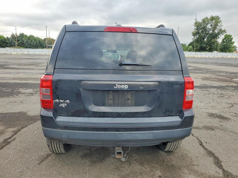 2015 JEEP PATRIOT SPORT — Фото 6 из 12