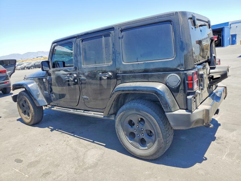 2015 JEEP WRANGLER UNLIMITED SAHARA — Фото 2 из 13