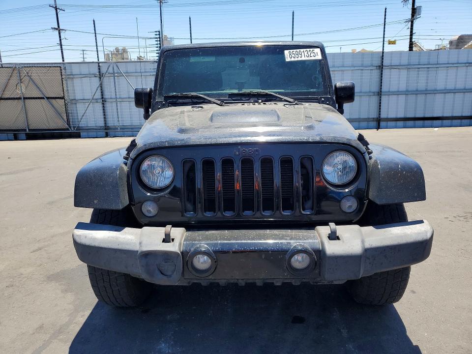 2015 JEEP WRANGLER UNLIMITED SAHARA — Фото 5 из 13