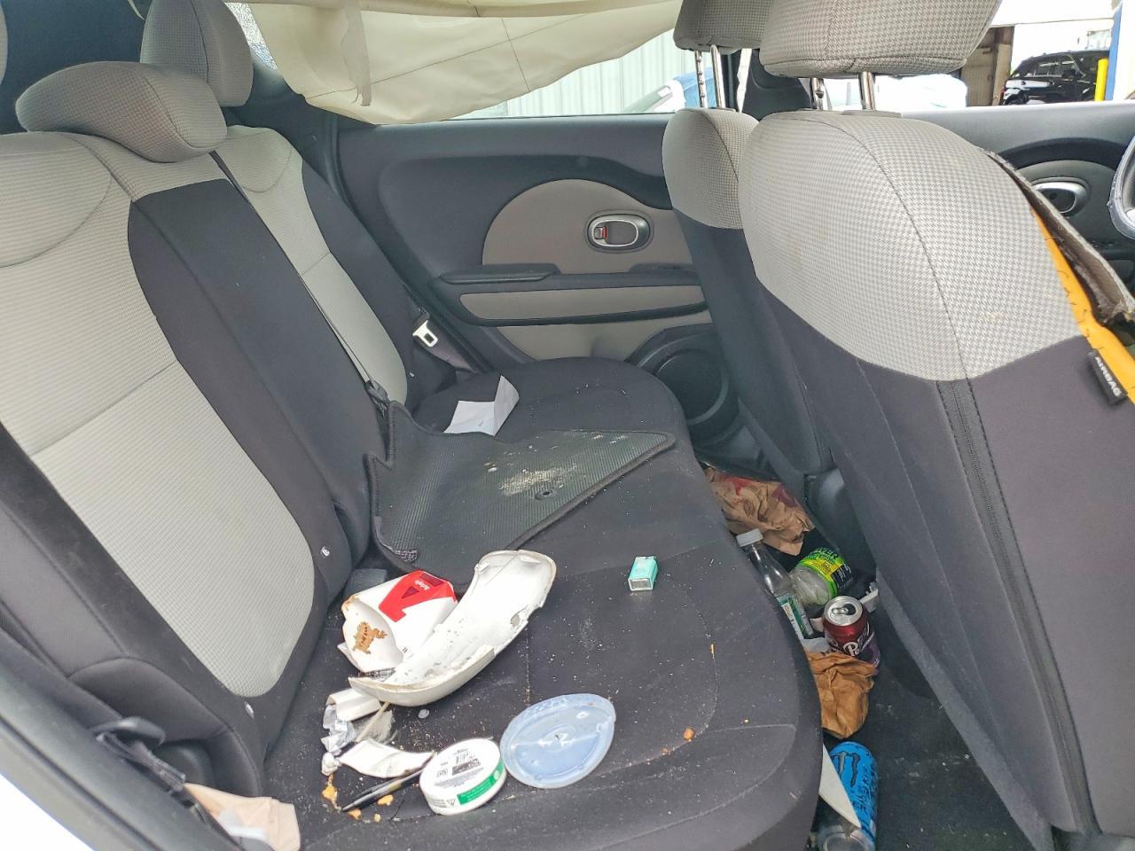 2015 KIA SOUL BASE — Фото 11 из 14
