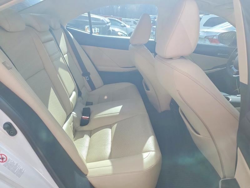 2015 LEXUS IS 250 BASE — Фото 10 из 12