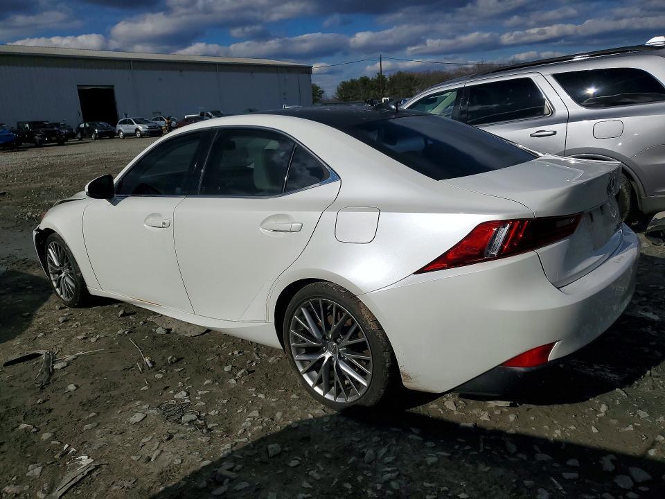 2015 LEXUS IS 250 BASE — Фото 2 из 12