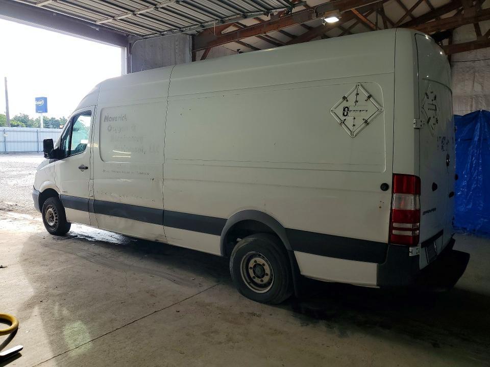 2015 MERCEDES BENZ SPRINTER 3500 DELIVERY VAN — Фото 2 из 13
