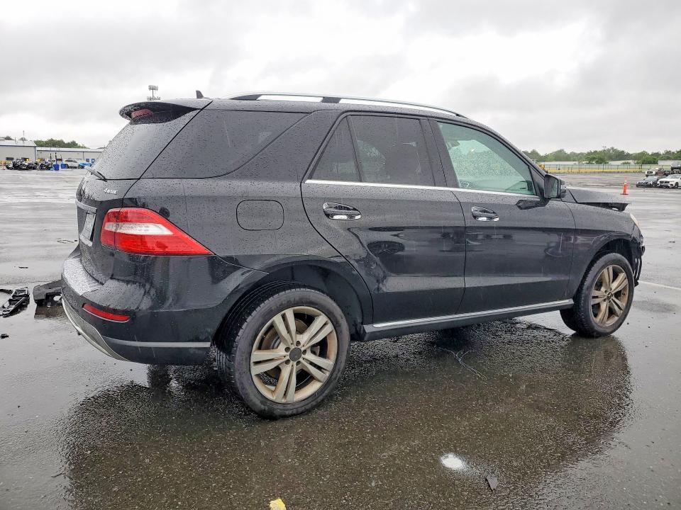 2015 MERCEDES-BENZ ML 350 4MATIC — Фото 3 из 14