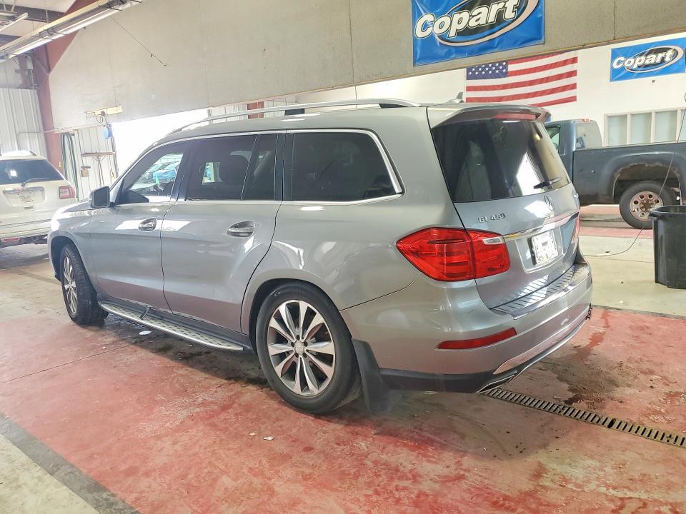 2015 MERCEDES-BENZ GL 450 4MATIC — Фото 2 из 13