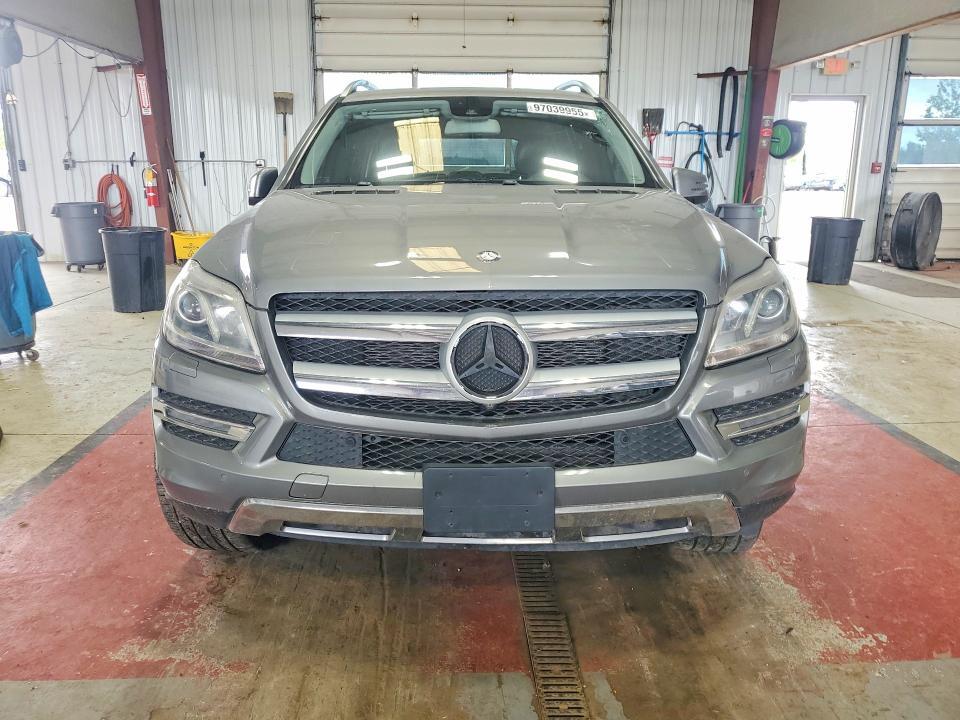 2015 MERCEDES-BENZ GL 450 4MATIC — Фото 5 из 13