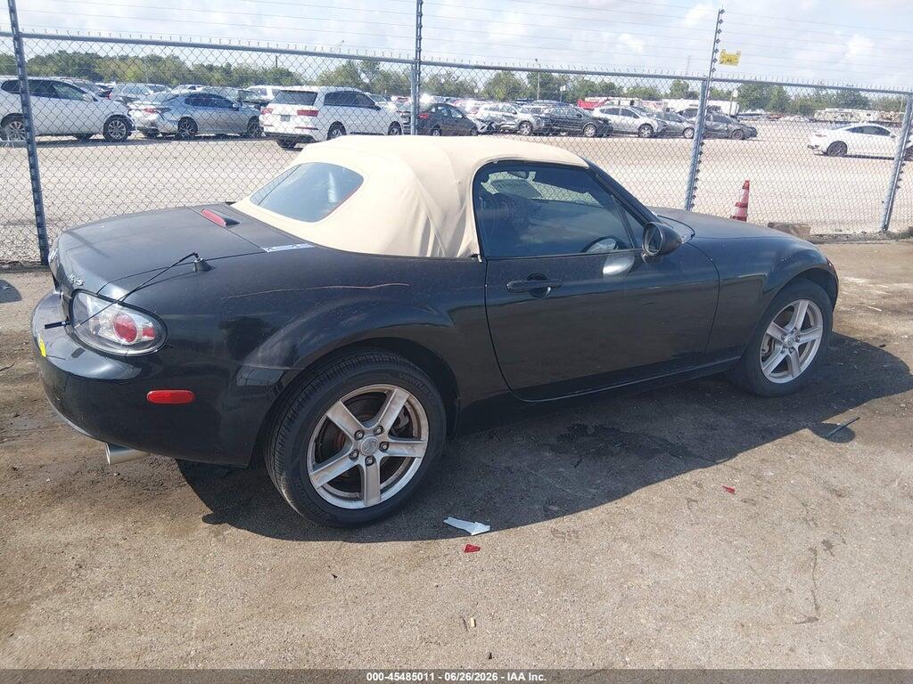 JM1NC25F670137525 2007 MAZDA MX-5 photo no. 4
