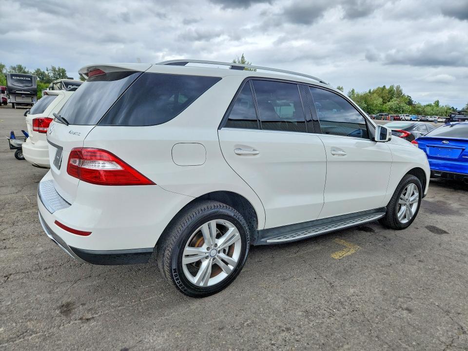 2015 MERCEDES-BENZ ML 350 4MATIC — Фото 3 из 12