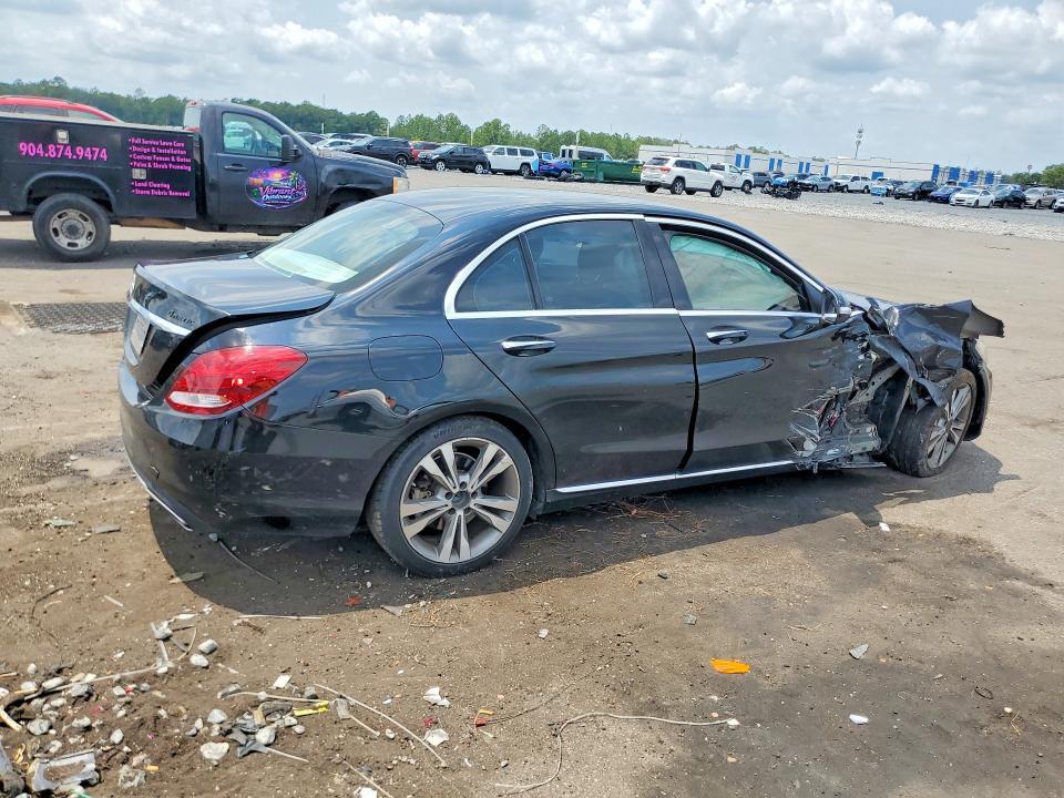 2015 MERCEDES-BENZ C 300 — Фото 3 из 12