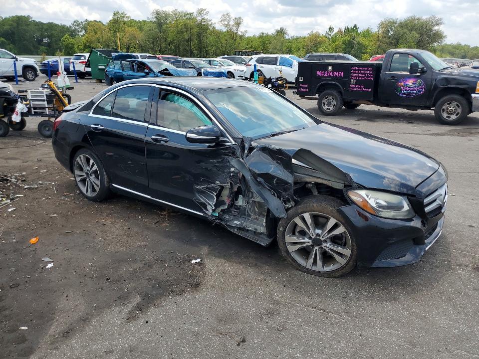 2015 MERCEDES-BENZ C 300 — Фото 4 из 12