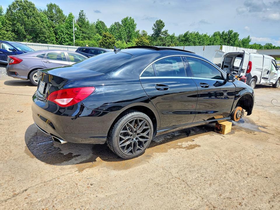 2015 MERCEDES-BENZ CLA 250 — Фото 3 из 12
