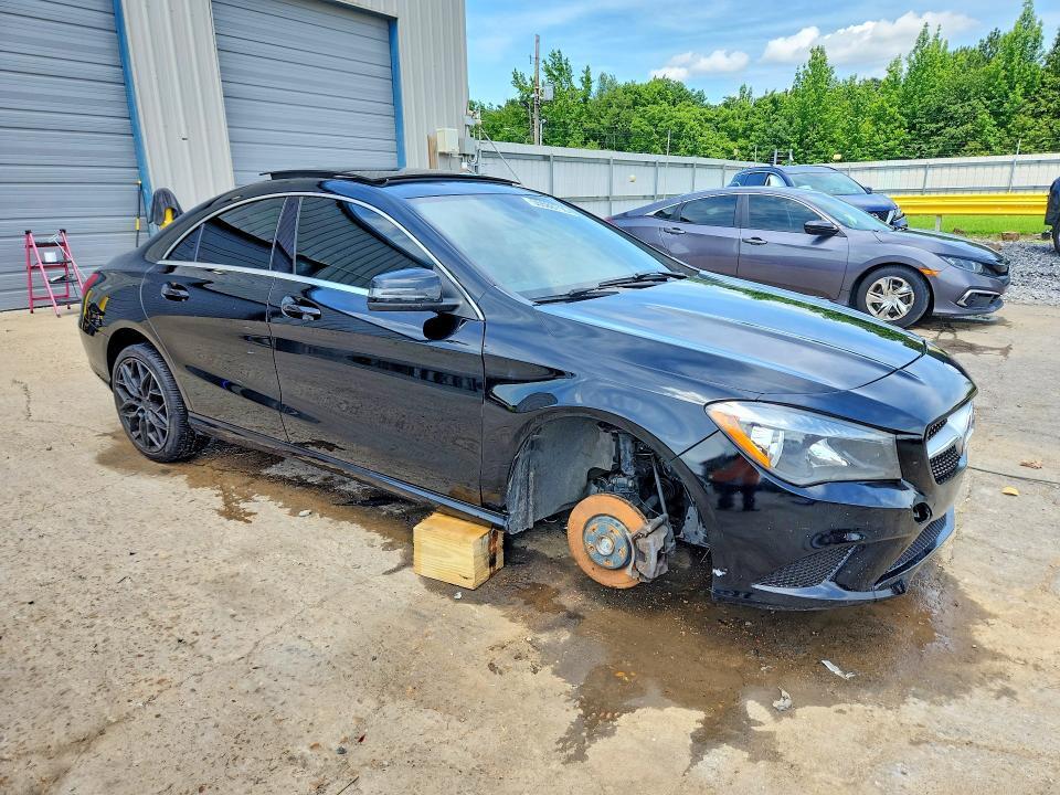 2015 MERCEDES-BENZ CLA 250 — Фото 4 из 12