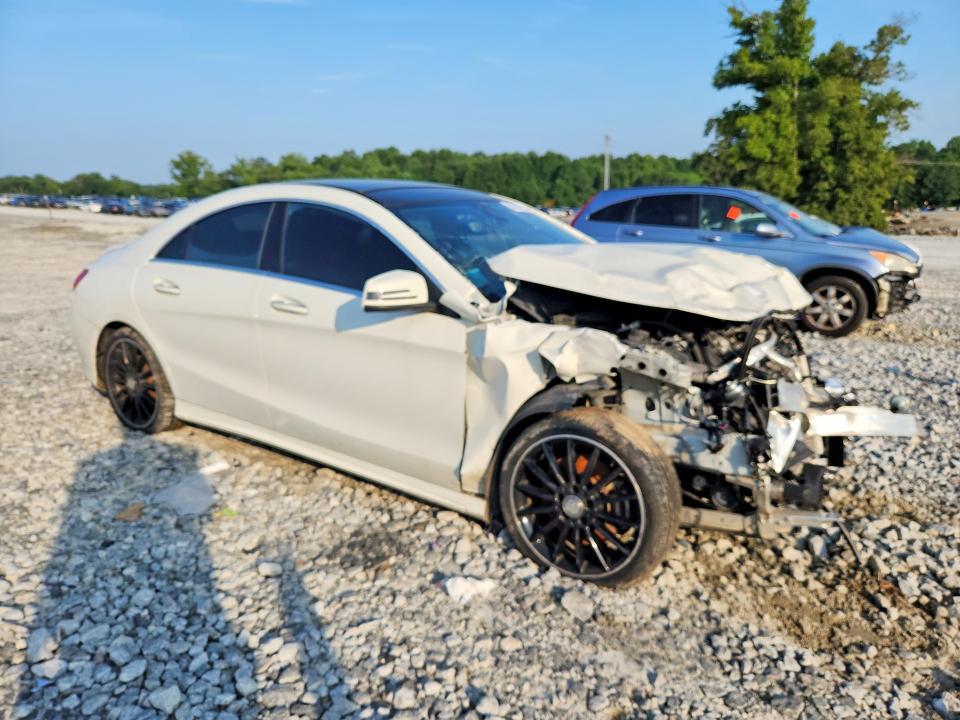 2015 MERCEDES-BENZ CLA 250 — Фото 4 из 12