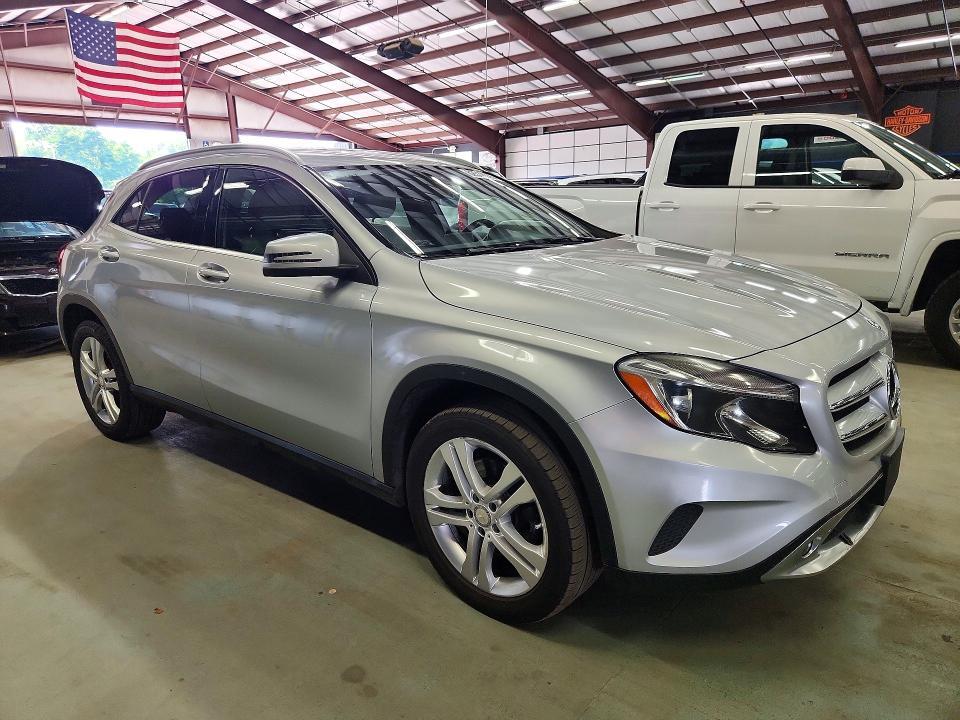 2015 MERCEDES-BENZ GLA 250 4MATIC — Фото 4 из 13