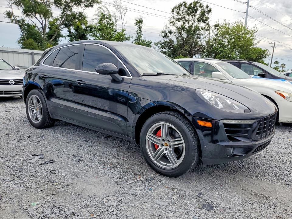 WP1AB2A56FLB43934 2015 PORSCHE MACAN photo no. 4