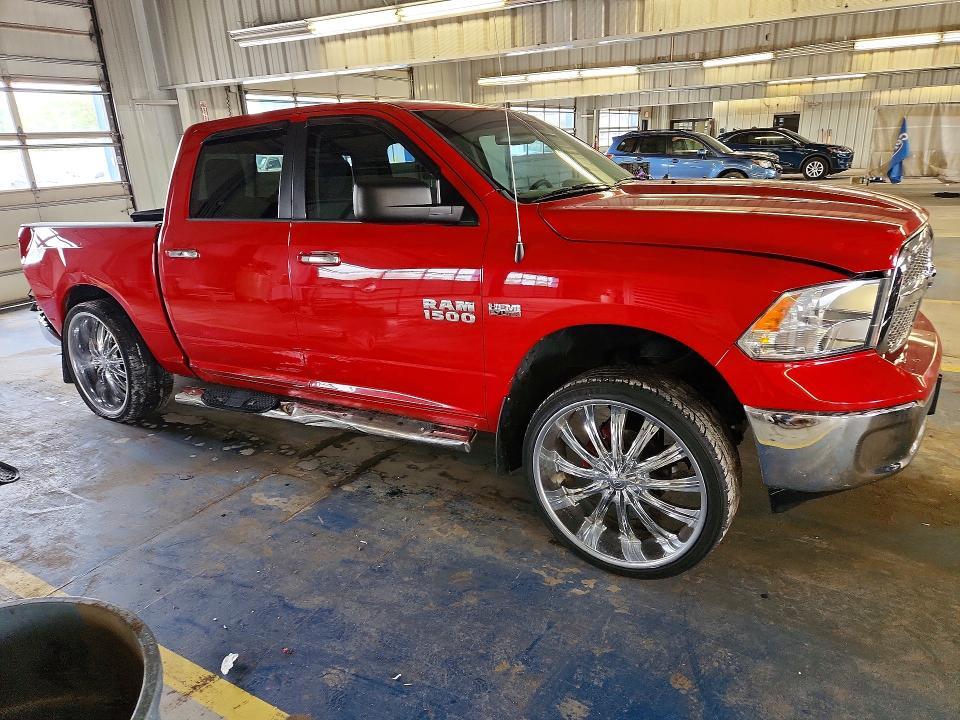 2015 RAM 1500 SLT — Фото 4 из 13