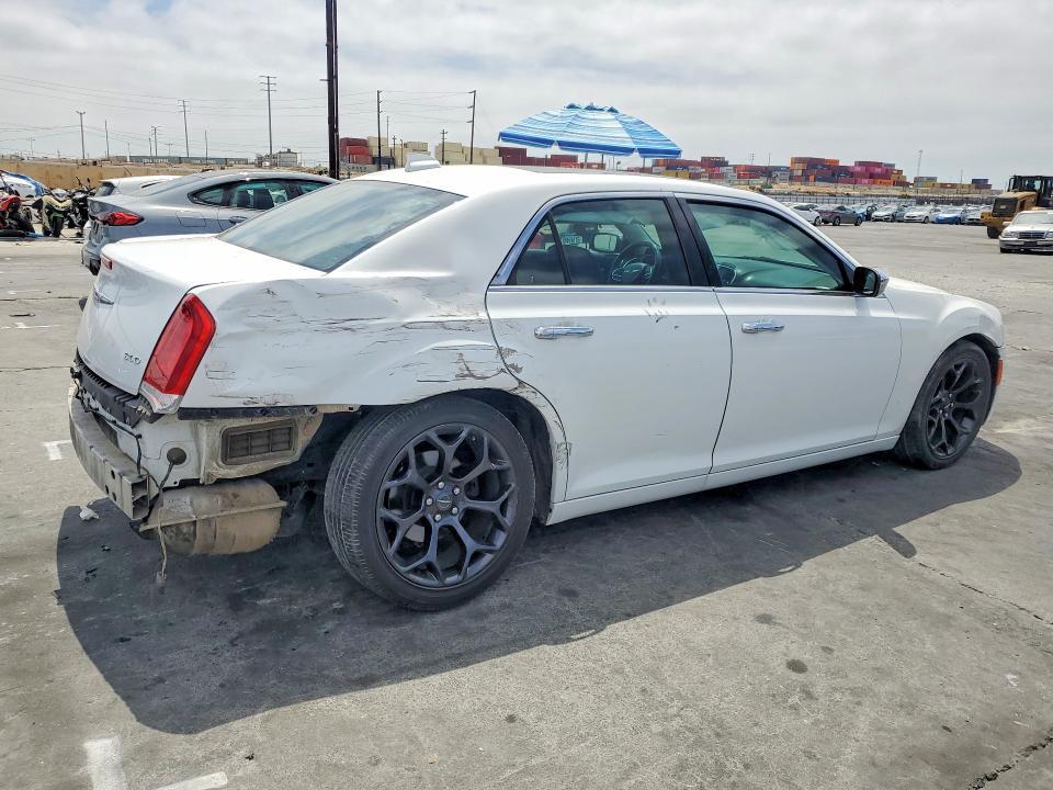 2C3CCAEG5LH141862 2020 CHRYSLER 300 photo no. 3