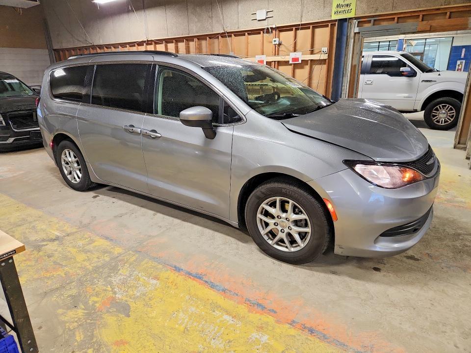 2020 CHRYSLER VOYAGER LXI — Фото 4 из 13