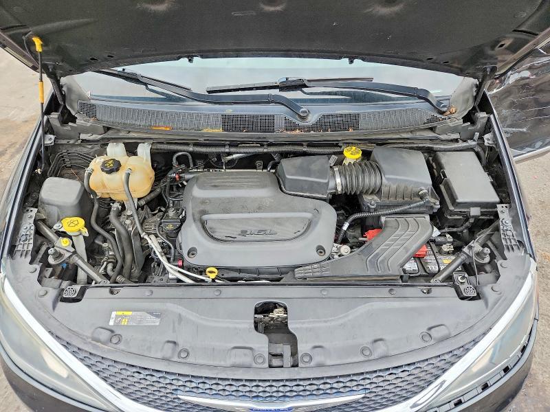 2020 CHRYSLER PACIFICA TOURING L PLUS — Фото 12 из 13
