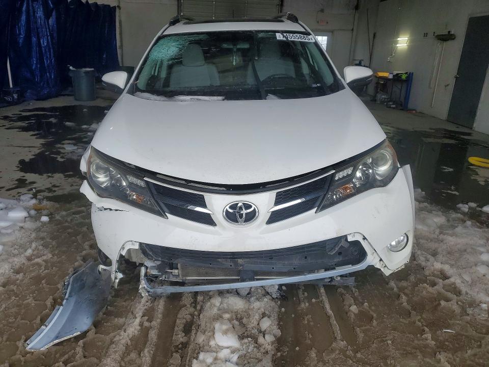 2015 TOYOTA RAV4 XLE — Фото 5 из 13